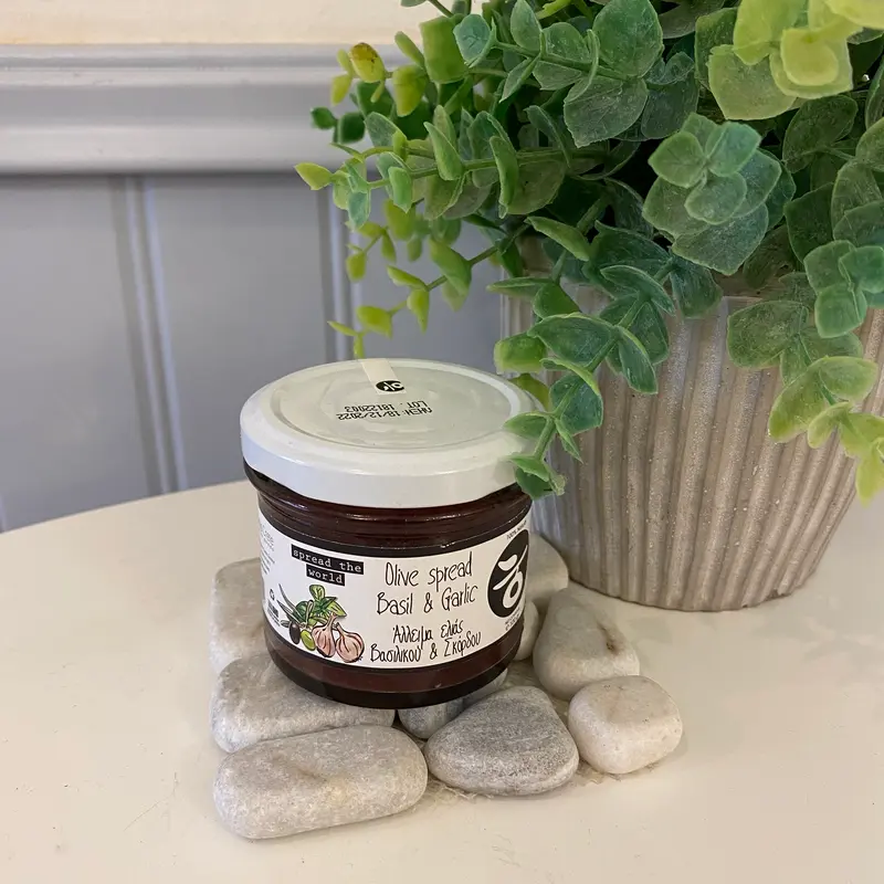 Delicious Crete - Tapenade med svarta oliver, basilika och vitlök